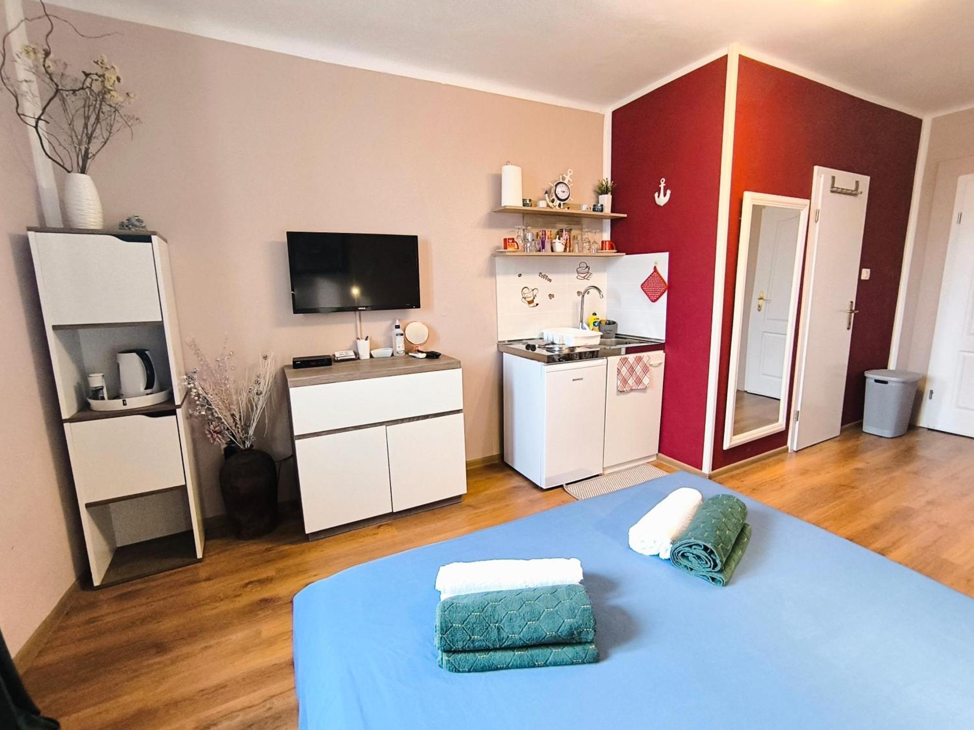 Guest House Barocco Ровінь Екстер'єр фото